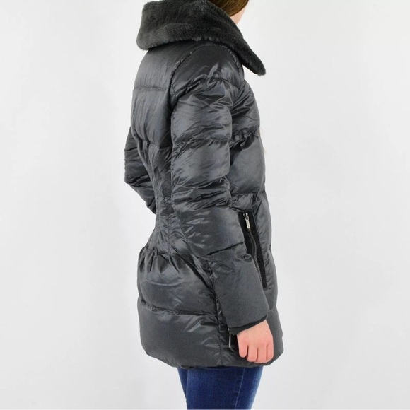 BCBGMaxazria Down Bustle Winter Puffer Coat Faux Fur Feather Black sz Medium - Picture 4 of 15